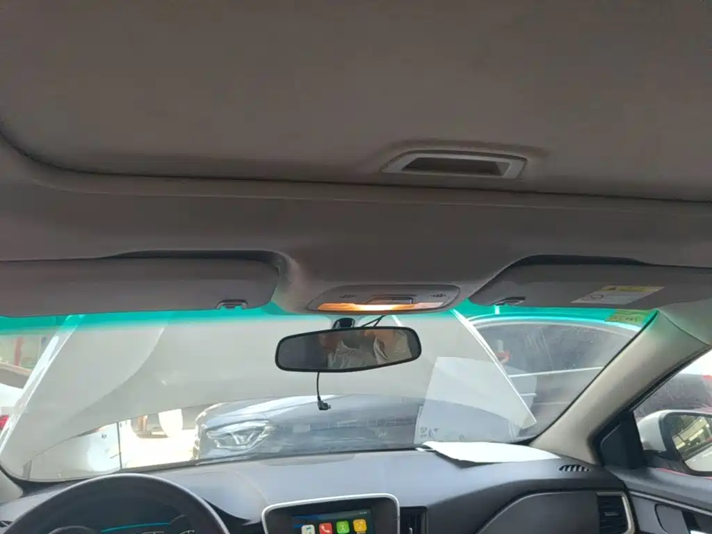 Chevrolet Cavalier 2018 — фото 18