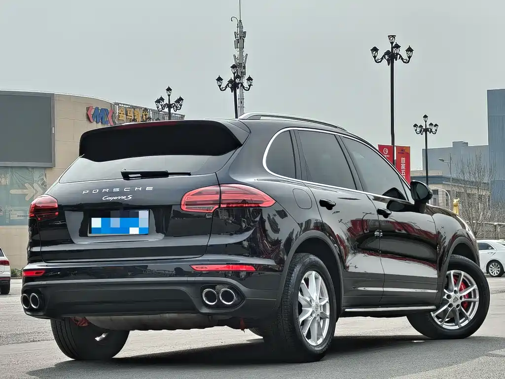 Porsche Cayenne 2018 — фото 12
