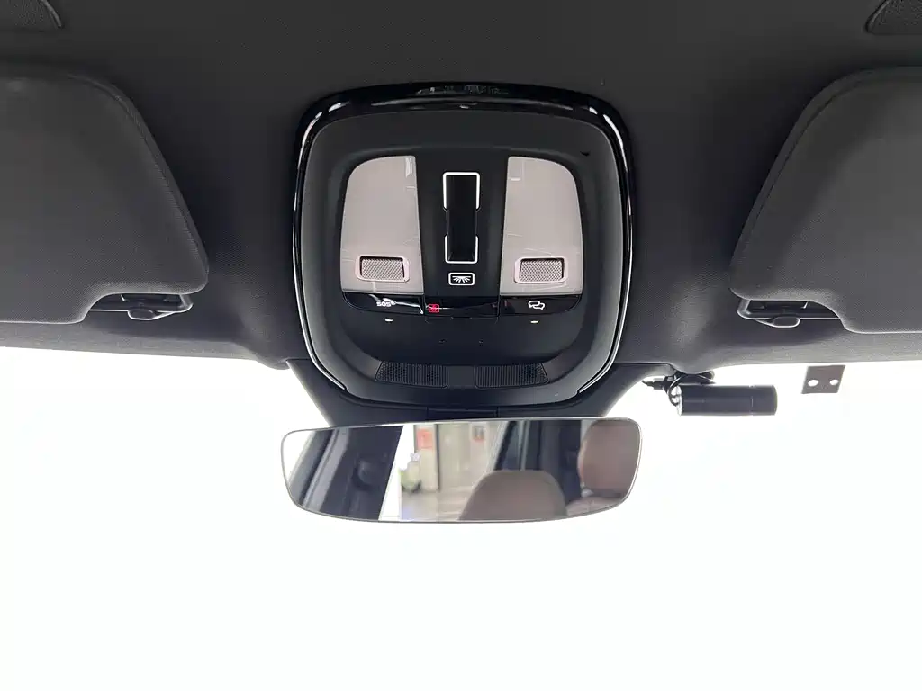 Volvo XC90 2023 — фото 26