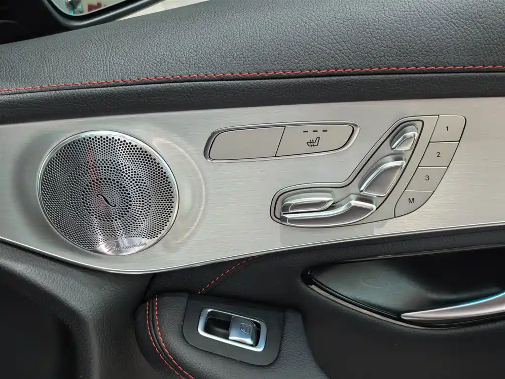 Mercedes-Benz GLC AMG 2018 — фото 13