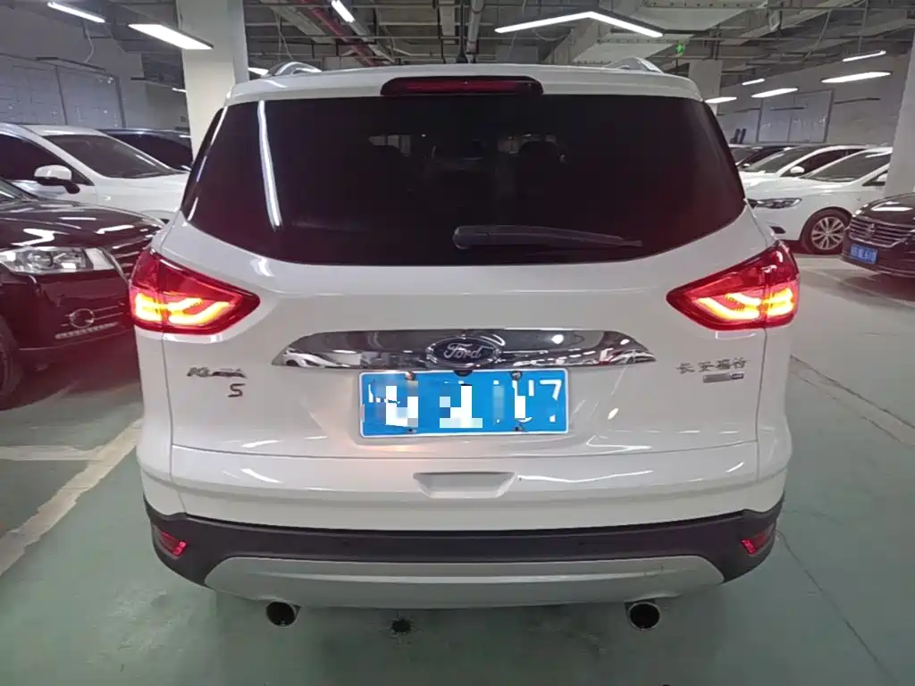 Ford Kuga 2014 — фото 6