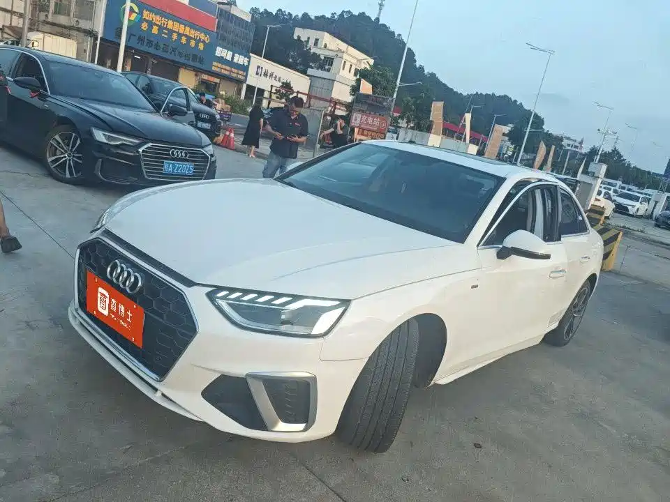 Audi A4L 2022