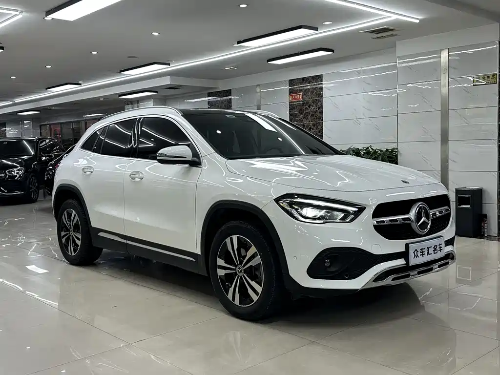 Mercedes-Benz GLA 2023 — фото 3