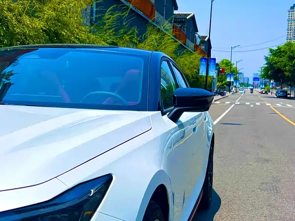 Changan UNI-V 2025