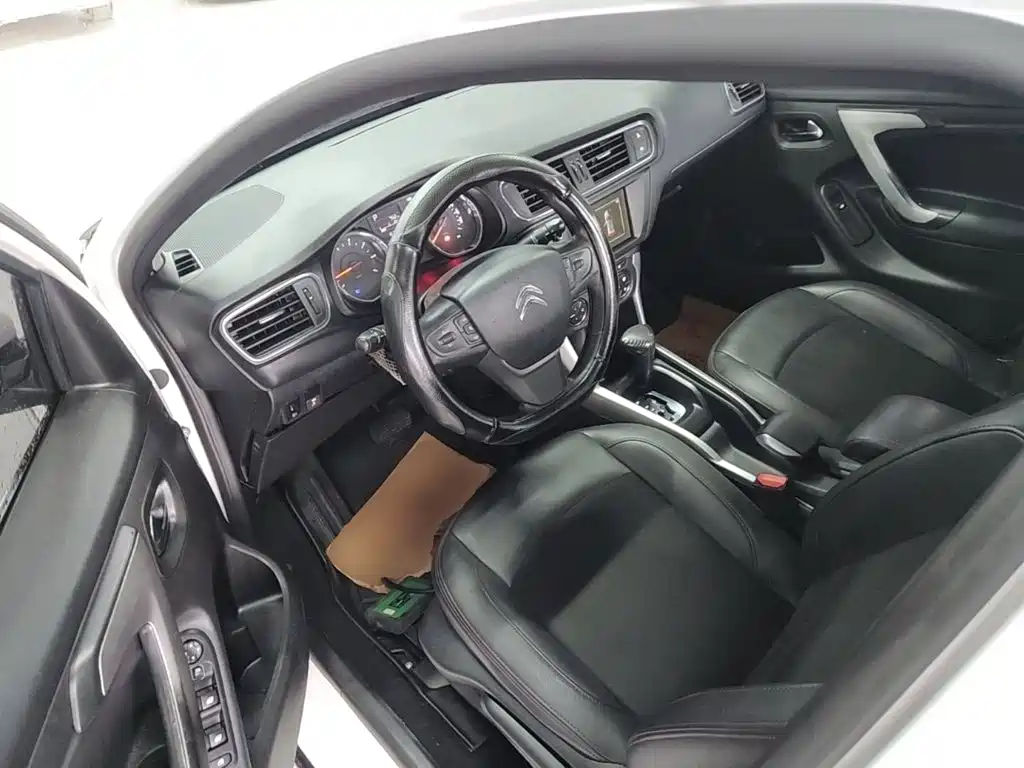 Citroen C3-XR 2015 — фото 16