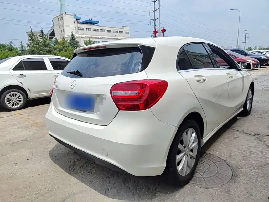 Mercedes-Benz A-Class 2015
