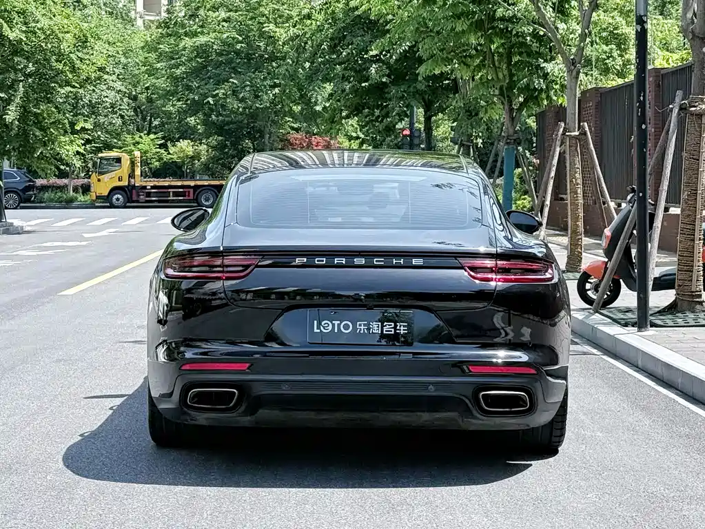 Porsche Panamera 2018 — фото 5