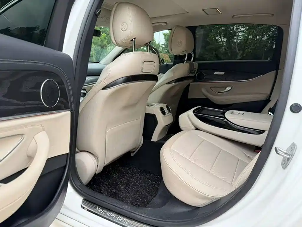 Mercedes-Benz E-Class 2016