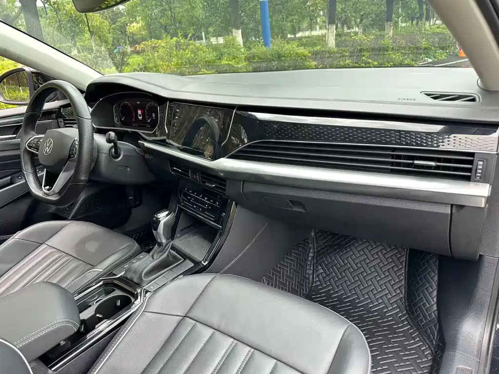 Volkswagen Passat 2023 — фото 23