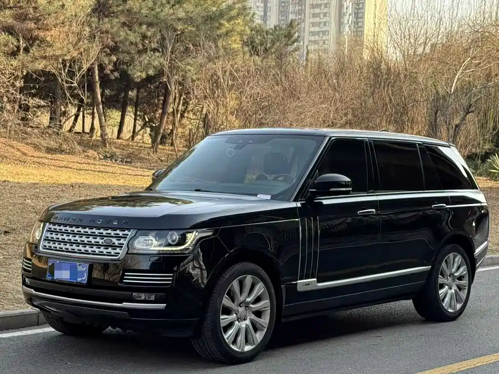 Land Rover Range Rover 2017 — фото 1