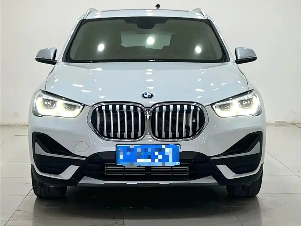 BMW X1 2022 — фото 2