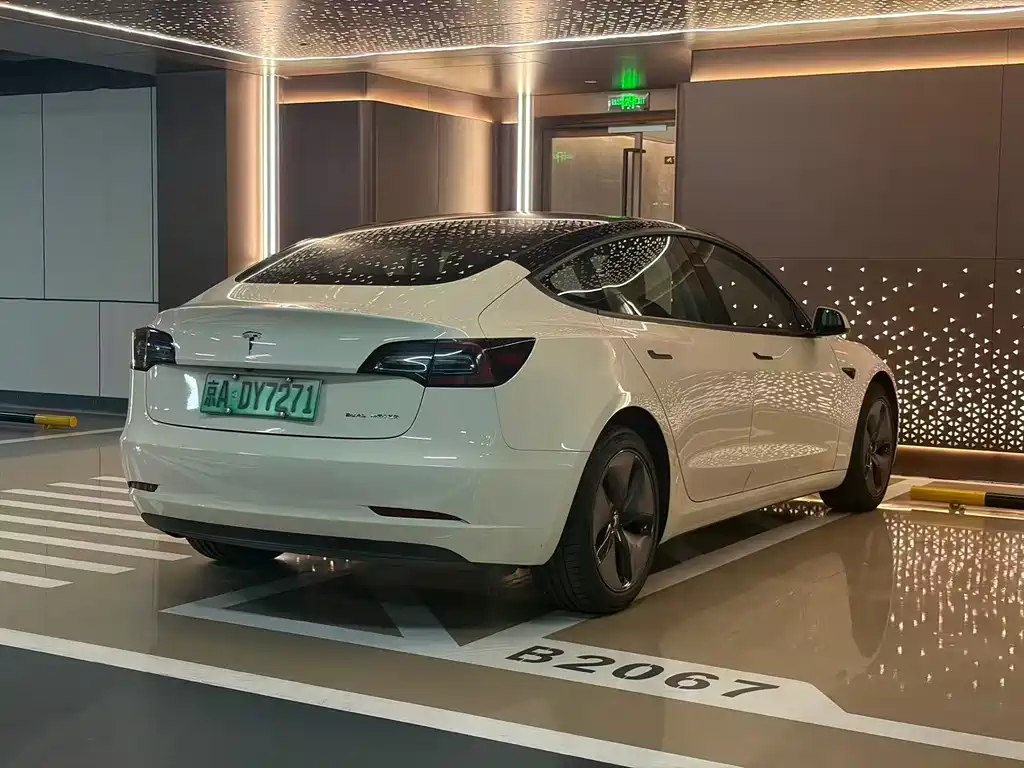 Tesla Model 3 2019 — фото 22