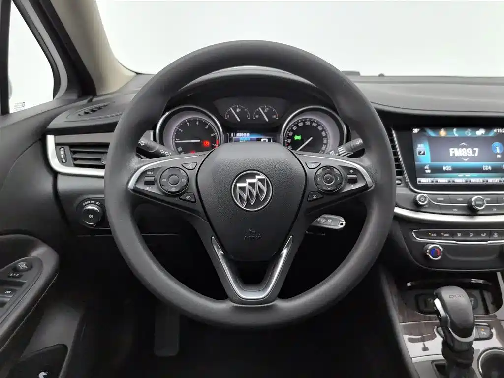 Buick Verano 2018 — фото 11