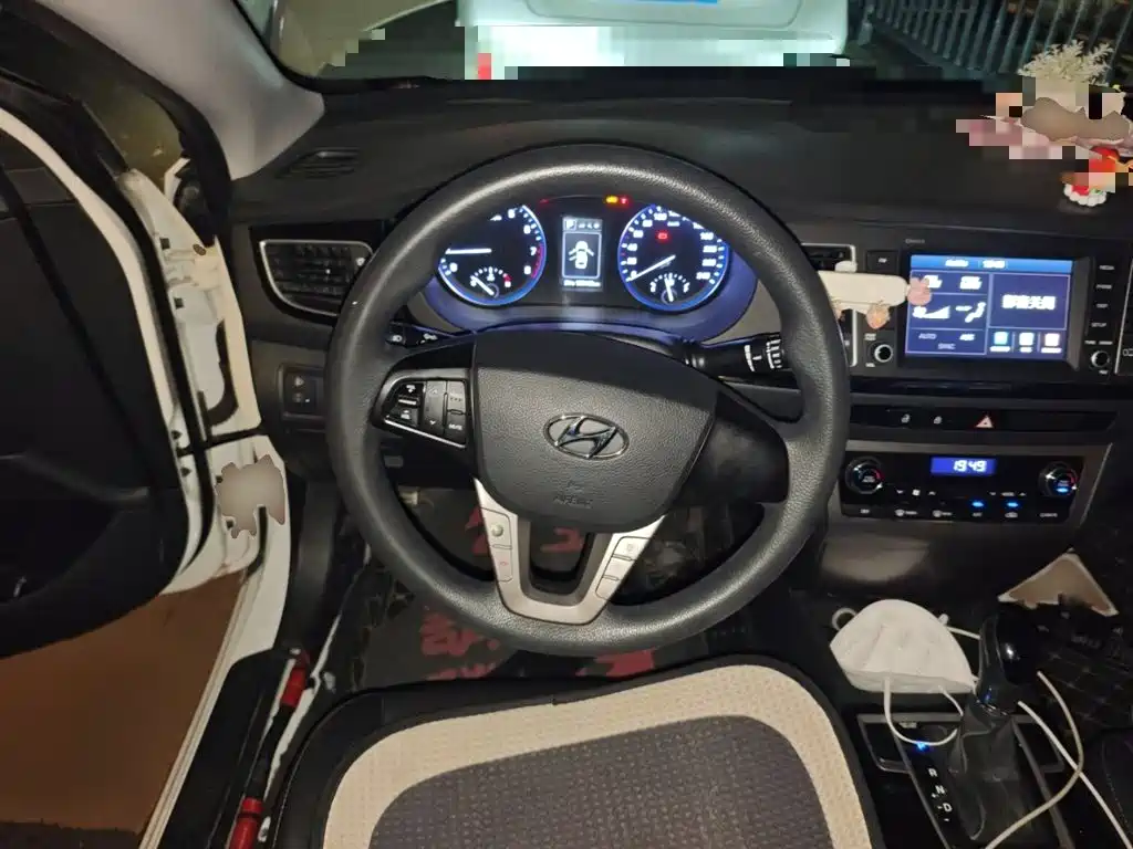 Hyundai Mistra 2016 — фото 3