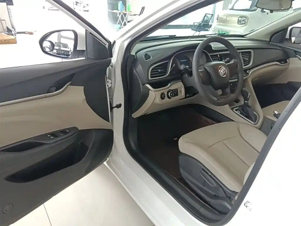 Buick Excelle 2020 — фото 16