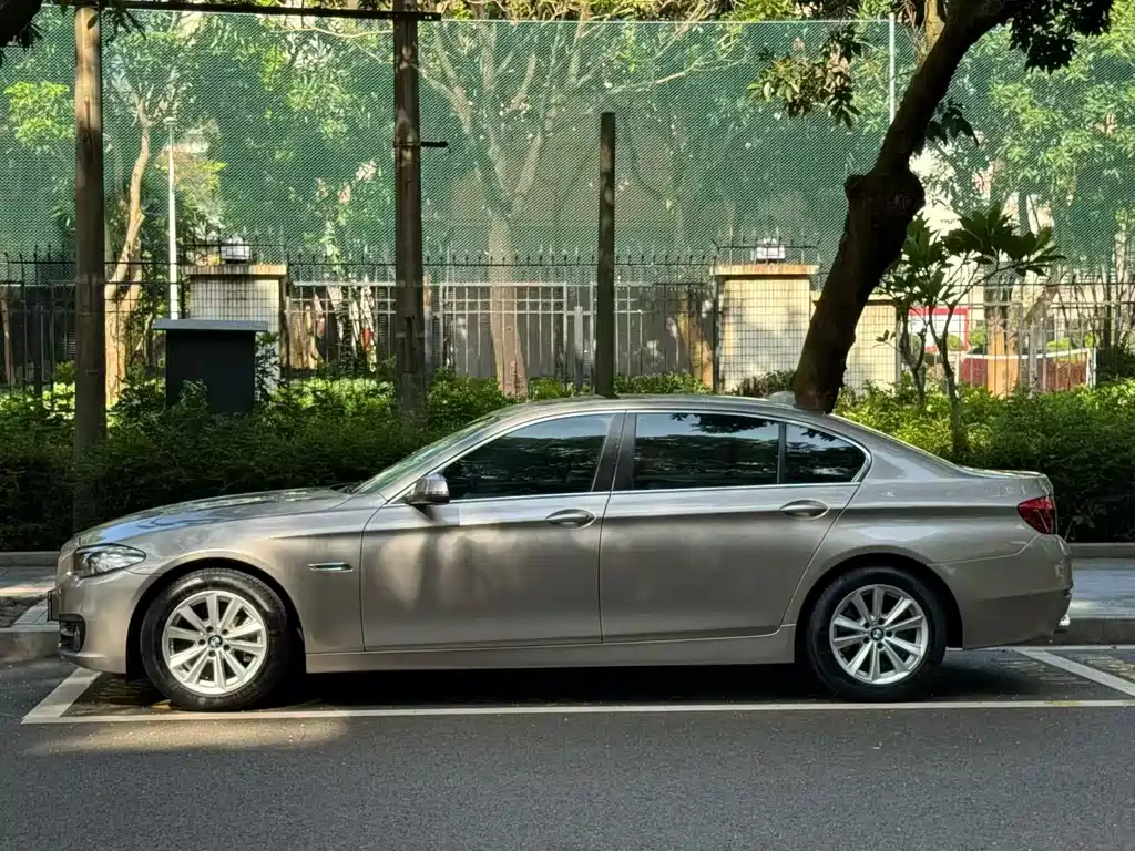 BMW 5 Series 2017