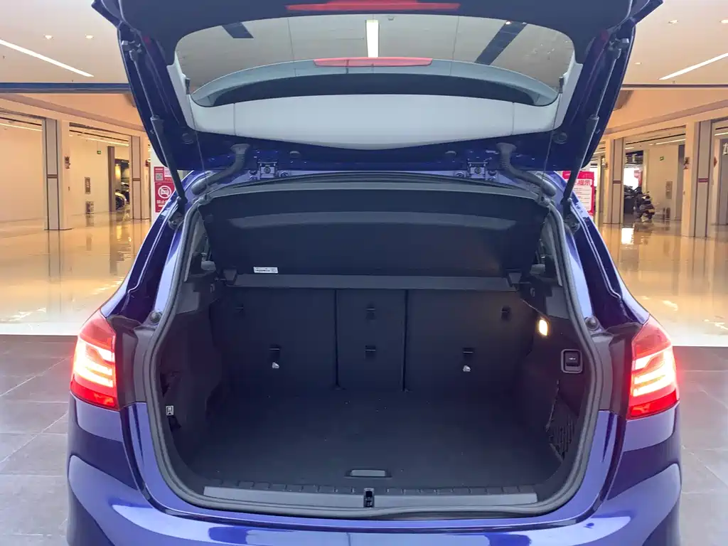 BMW 2 Series Active Tourer 2017 — фото 19