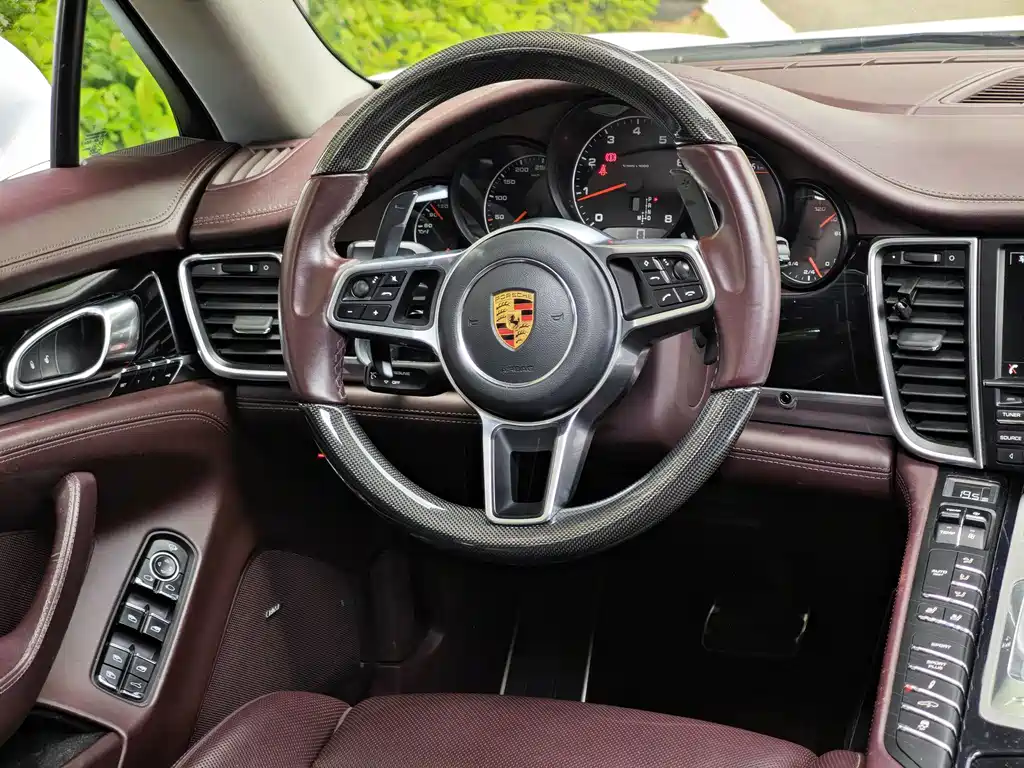 Porsche Panamera 2016 — фото 14