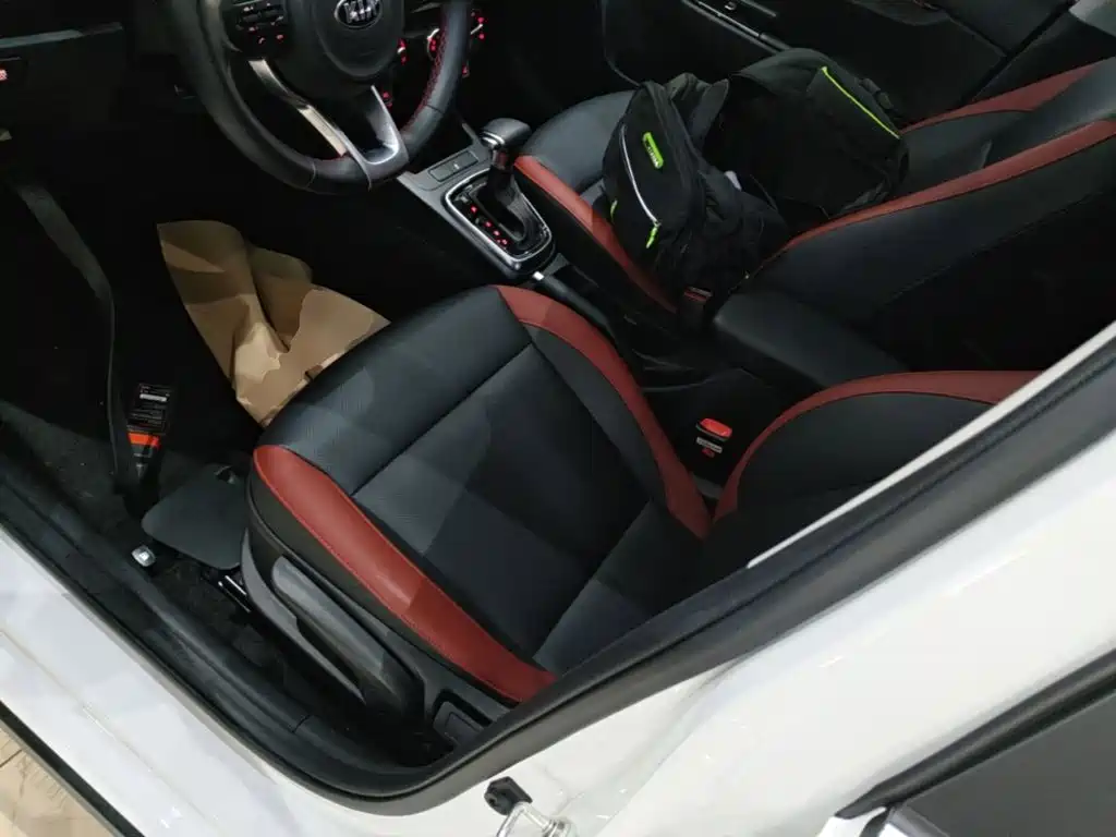 Kia KX CROSS 2019 — фото 15