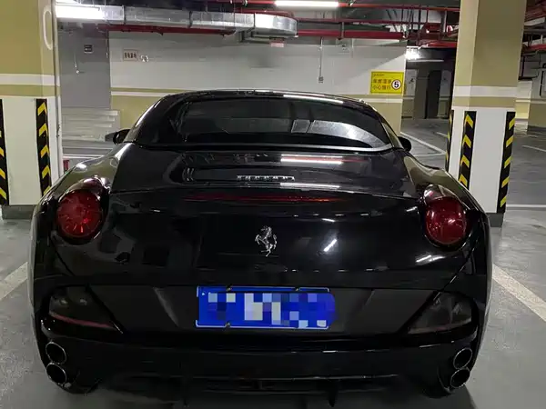Ferrari California T 2012