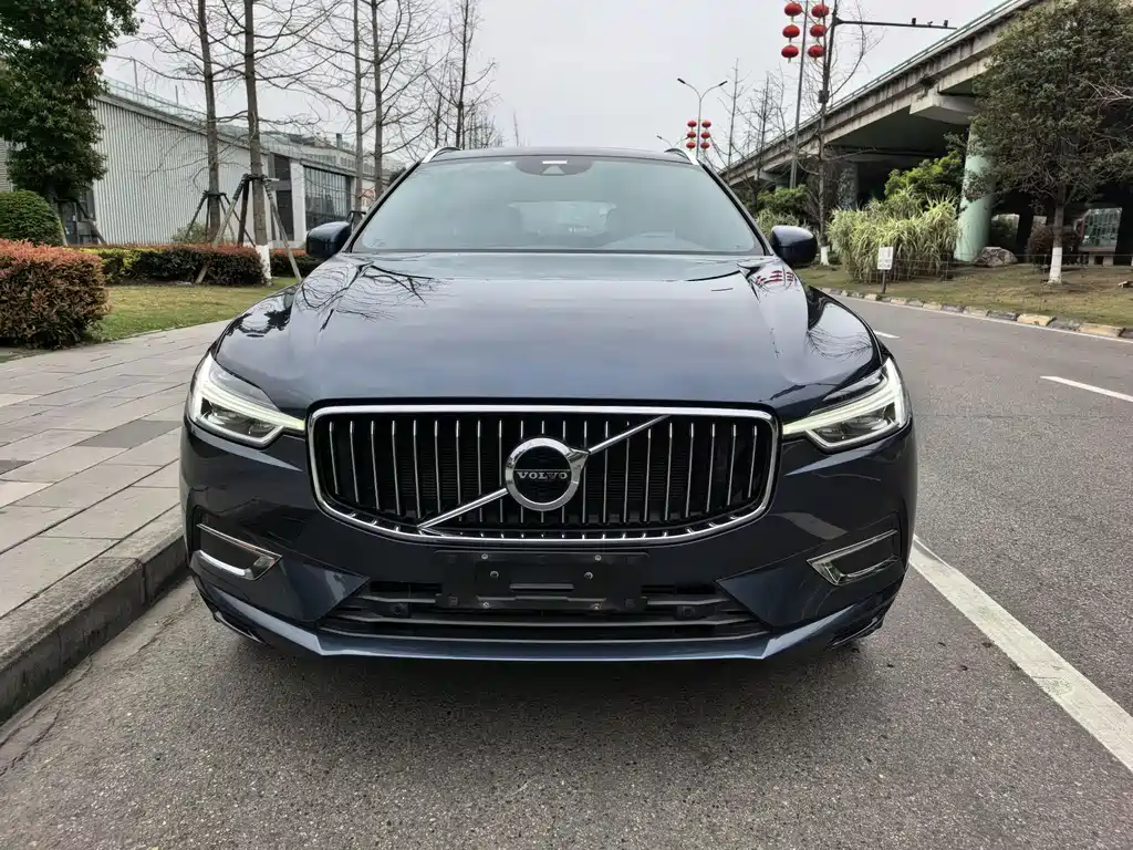 Volvo XC60 2020 — фото 2