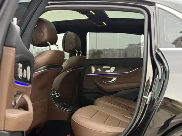 Mercedes-Benz E-Class 2021
