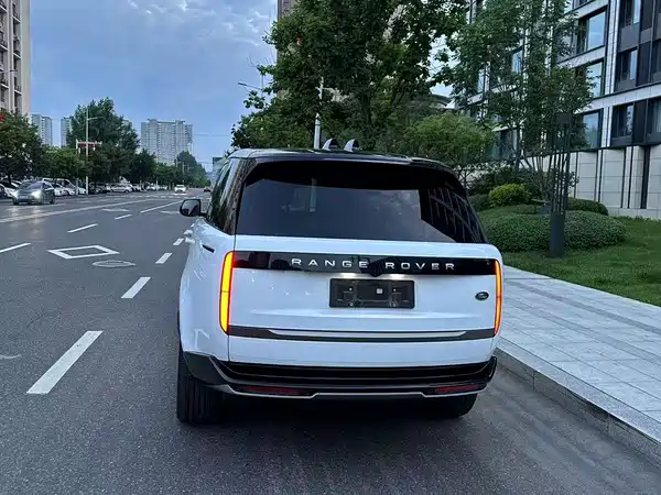 Land Rover Range Rover 2024