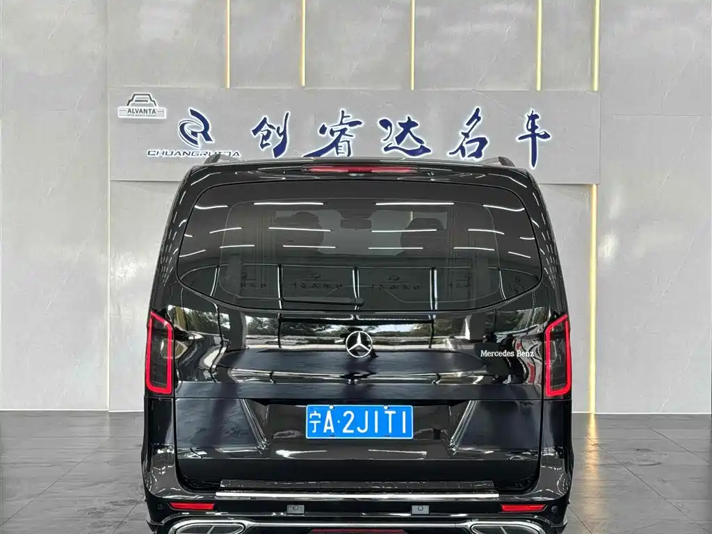 Mercedes-Benz Vito 2023 — фото 3