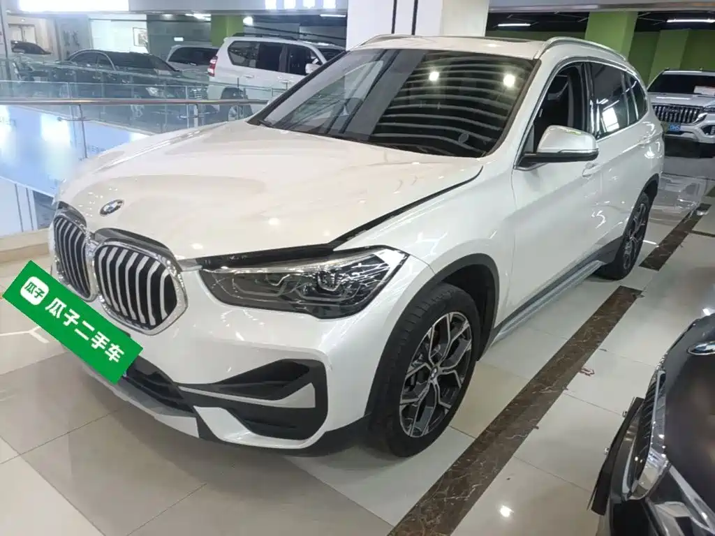 BMW X1 2020 — фото 1