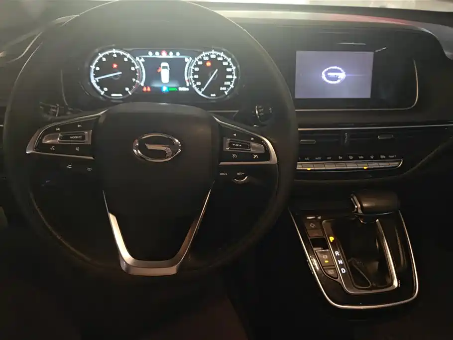 GAC Motor Trumpchi M6 2019 — фото 12