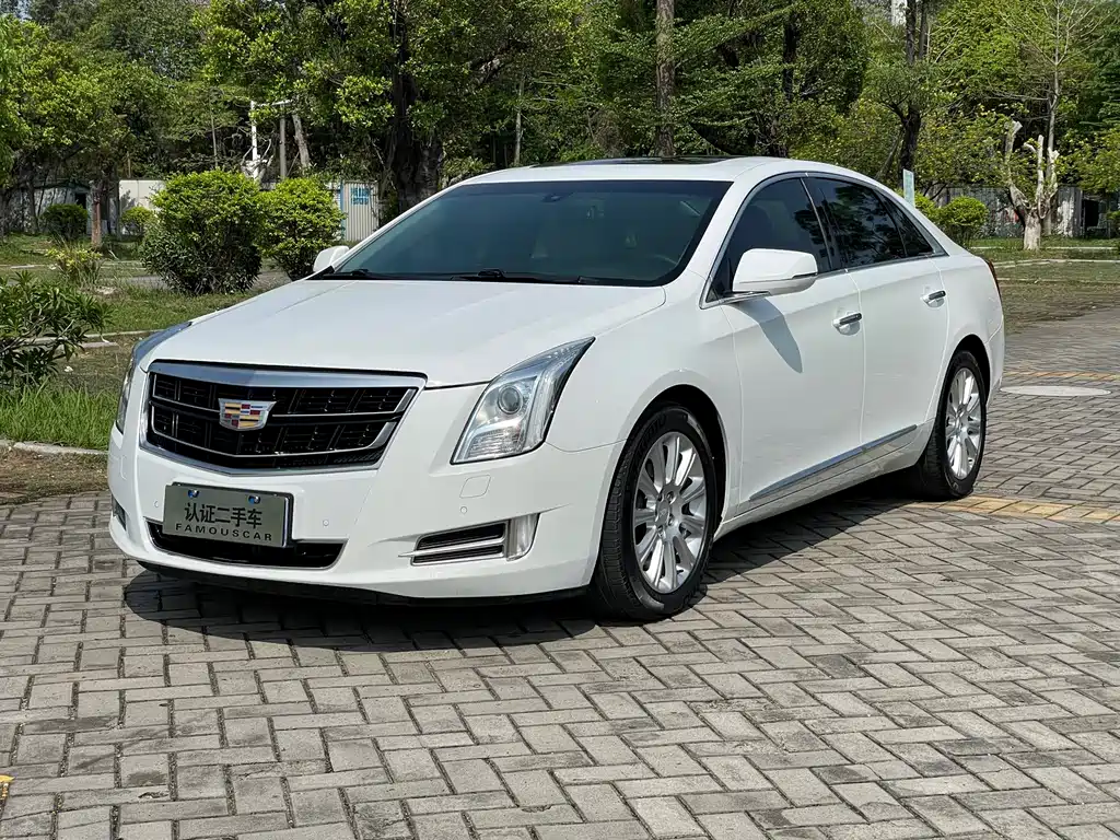 Cadillac XTS 2017 — фото 1