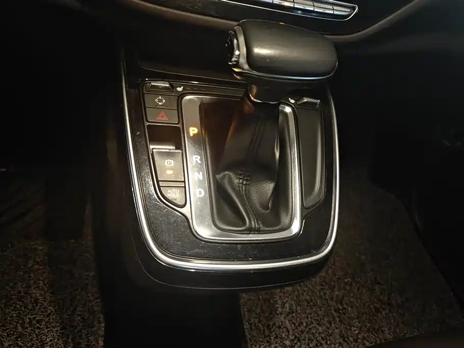 GAC Motor Trumpchi M6 2019 — фото 16