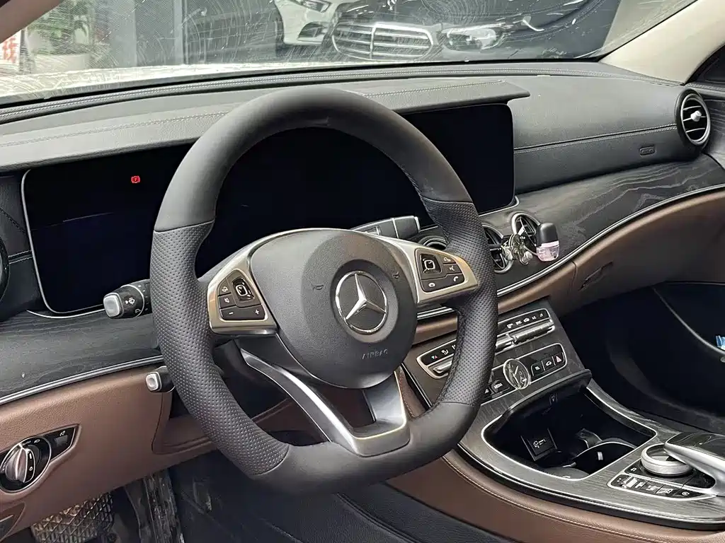 Mercedes-Benz E-Class 2018