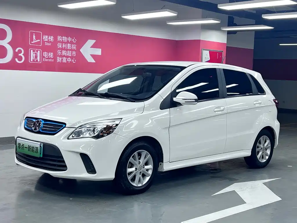 BAIC New Energy EV 2016 — фото 1