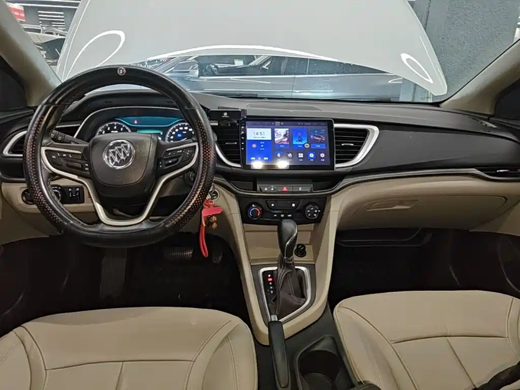 Buick Excelle 2018 — фото 6