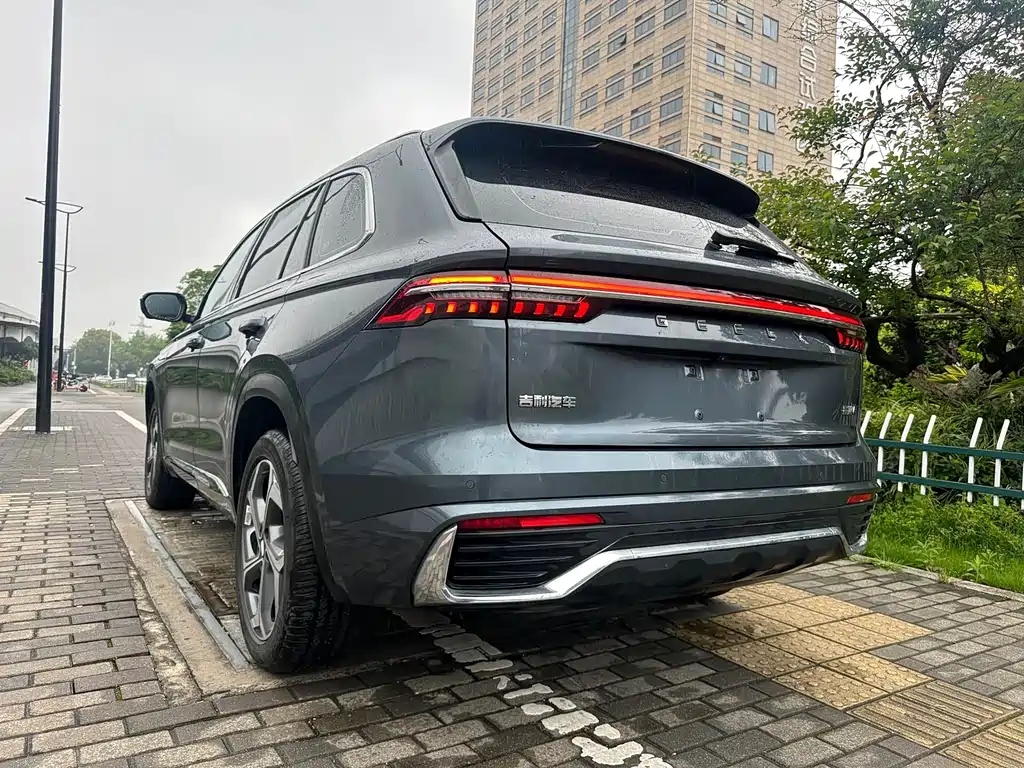Geely Xingyue L 2023 — фото 18