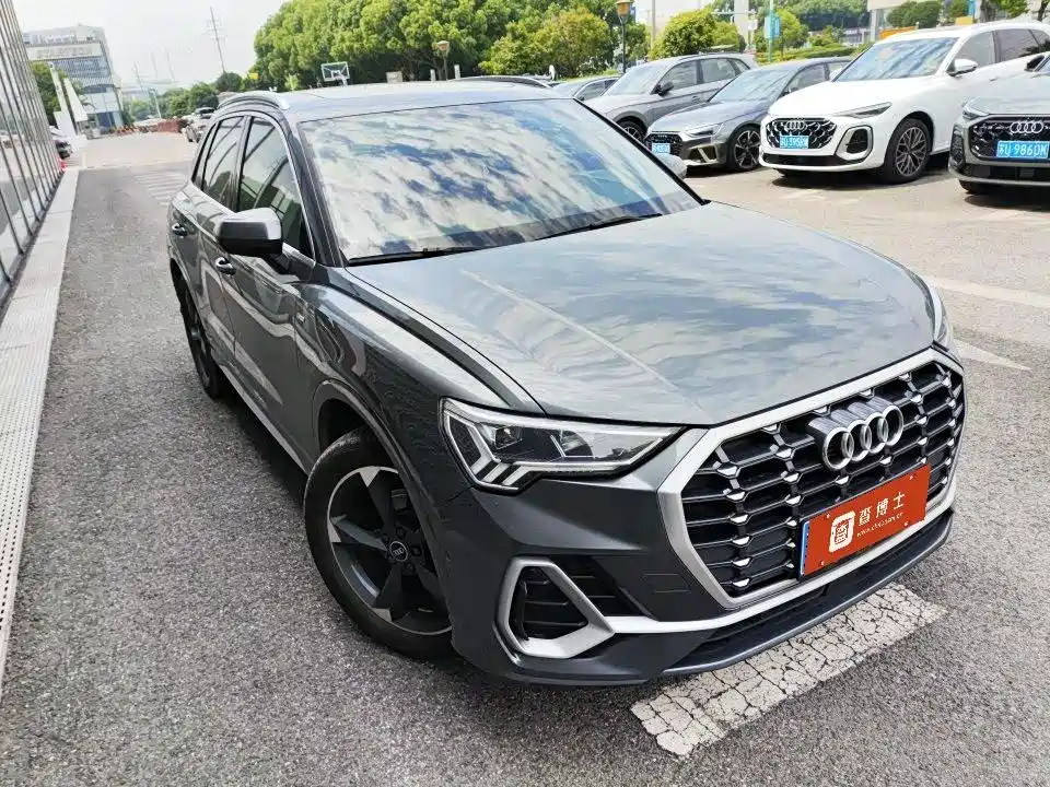 Audi Q3 2022 — фото 2