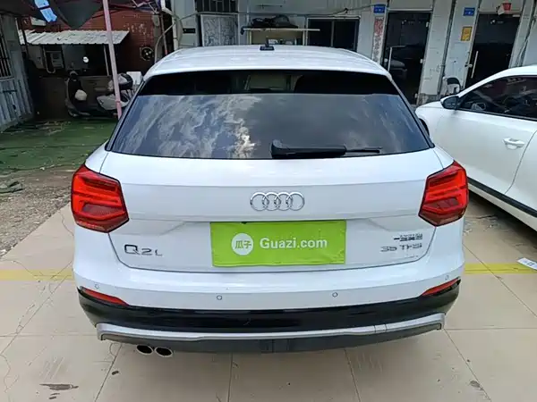 Audi Q2L 2021