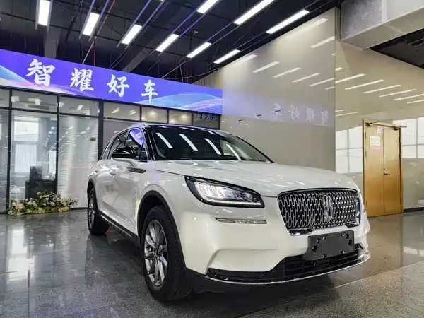 Lincoln Corsair 2021
