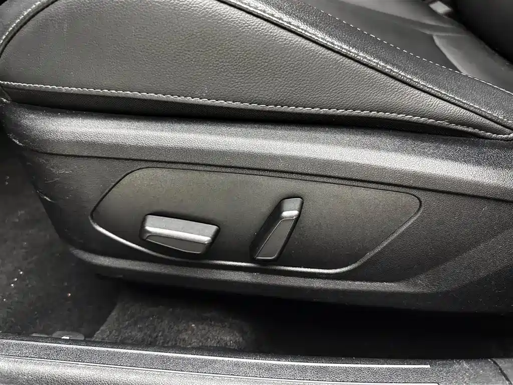 Hyundai Elantra 2022 — фото 18