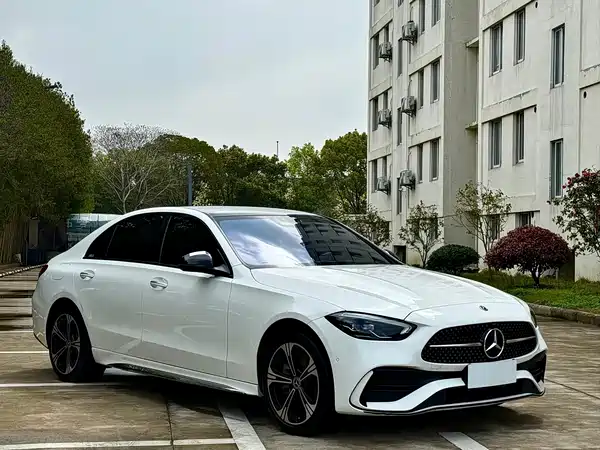 Mercedes-Benz C-Class 2022
