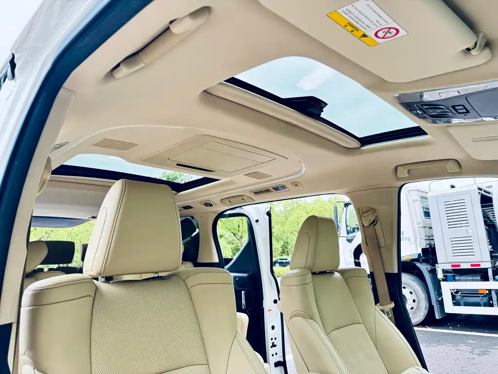 Toyota Alphard 2021 — фото 7