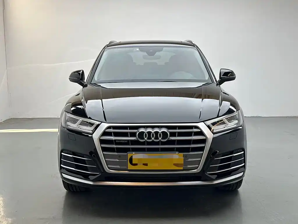 Audi Q5L 2020 — фото 2