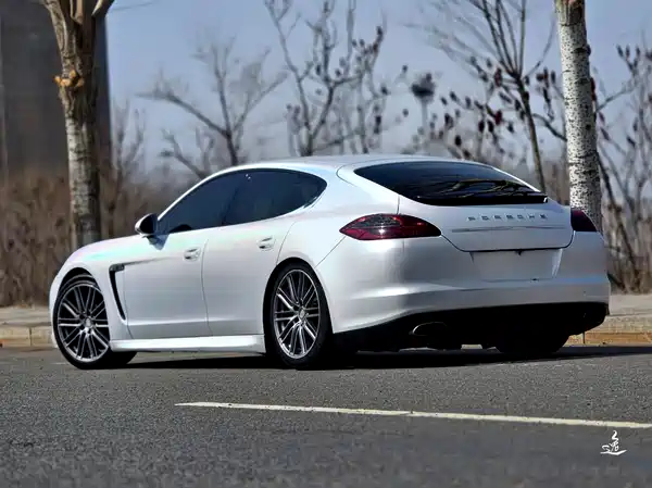 Porsche Panamera 2012