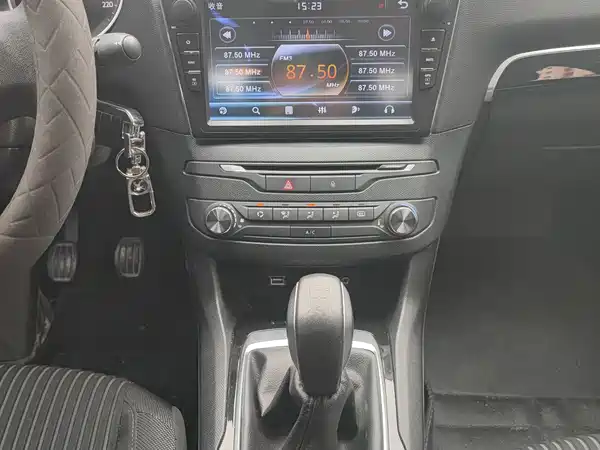 Peugeot 408 2014