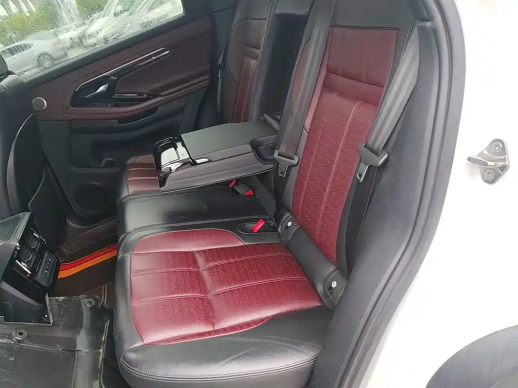 Land Rover Evoque 2022 — фото 17