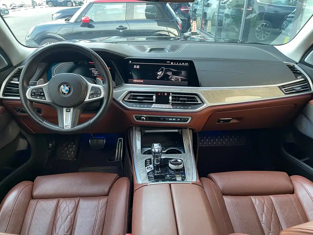 BMW X7 2021 — фото 14