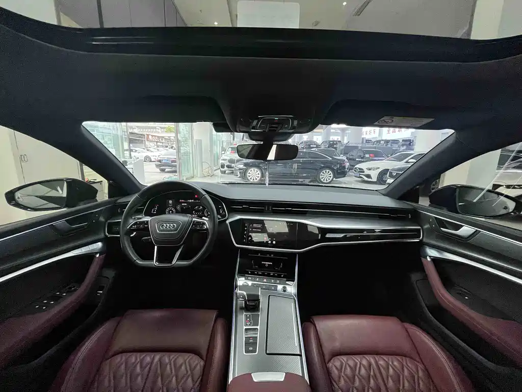 Audi A7L 2024 — фото 14