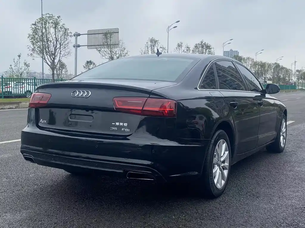 Audi A6L 2014 — фото 4