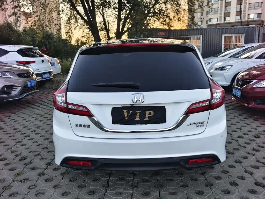 Honda Jade 2016 — фото 8